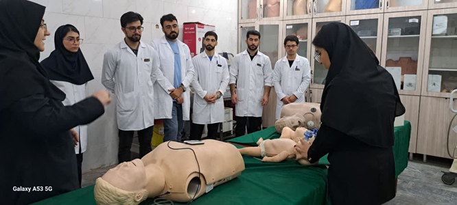 برگزاری کارگاه CPR و اینتوباسیون ویژه دانشجویان ترم 6 پرستاری مورخ 5 مهر 1404